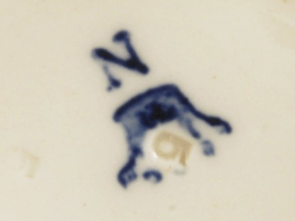 A Ginori/Capo-di-Monte Porcelain Figure of a cheru - 4