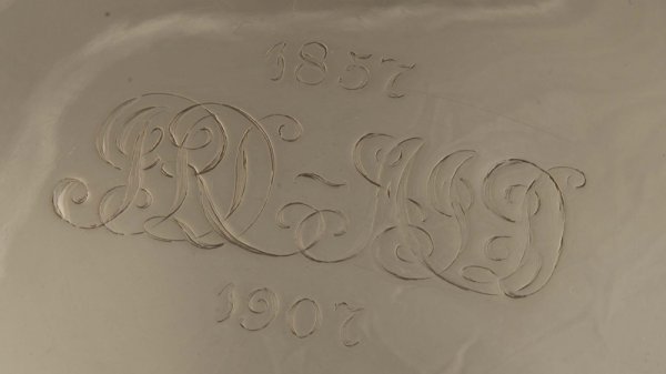 A Tiffany Sterling Center Bowl, of an extravagant  - 4