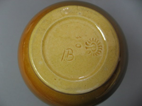 A 1900 Rookwood Vase, - 2