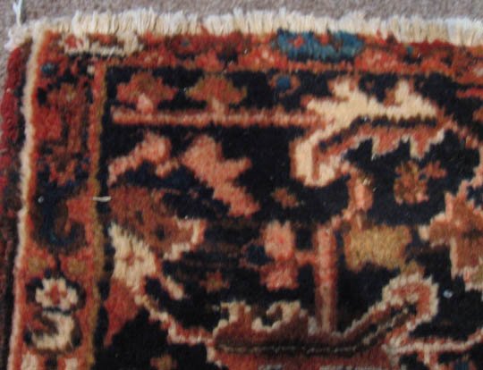 Old Persian Heriz Rug - 4