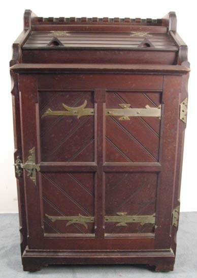 An Unusual Small Ice Box,