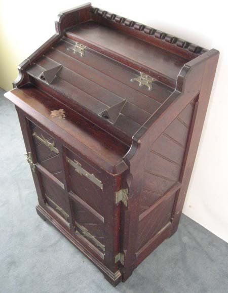 An Unusual Small Ice Box, - 4