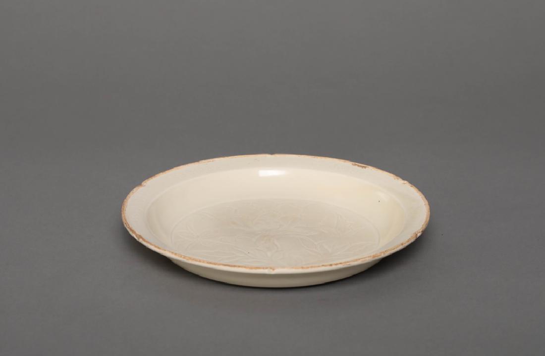DING KILN TWINE PATTERN PLATE (1 of 9)