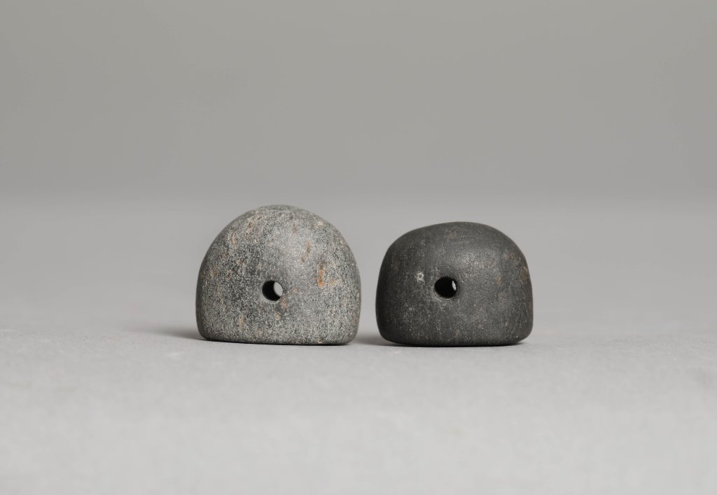 STONE PRINT BEAD, SASSANIAN CULTURE (PAIR) (1 of 7)