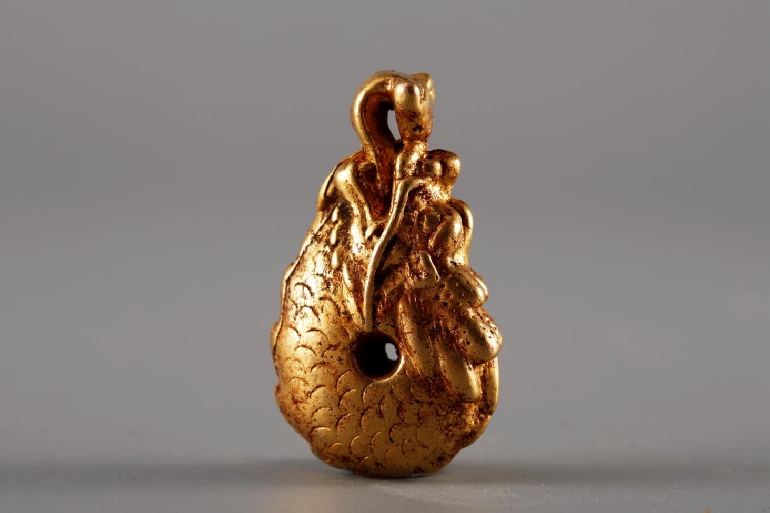 GILDING DRAGON PATTERN PENDANT (1 of 10)