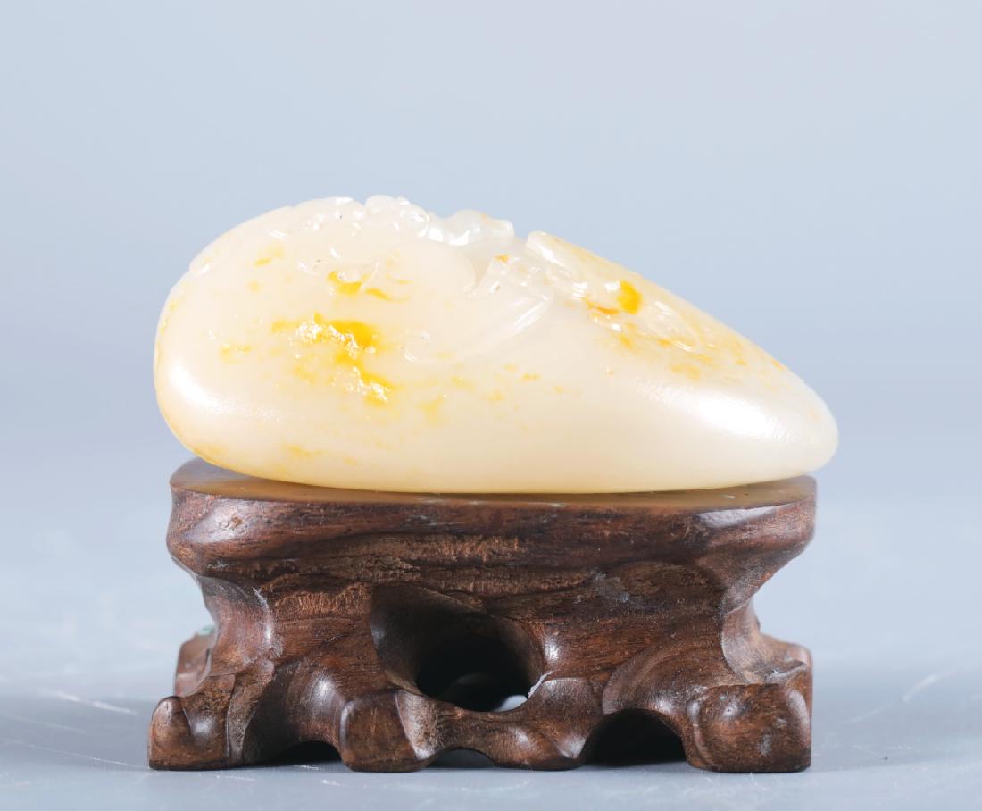 HETIAN JADE CARVED DECORATION (1 of 10)