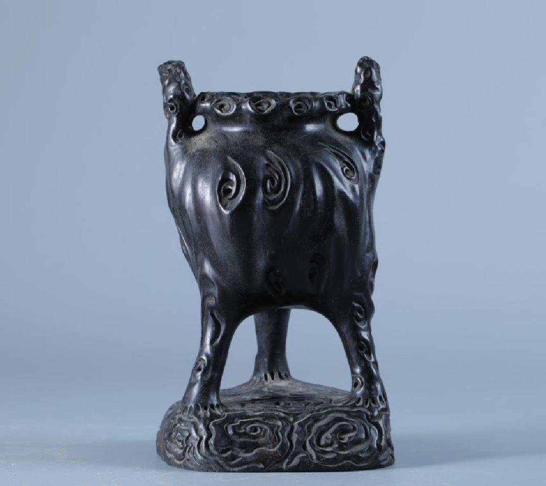 Red sandalwood integrated with the twin ear incense: Height: 7.9cm Diameter: 1.0 cm Weight: 952g