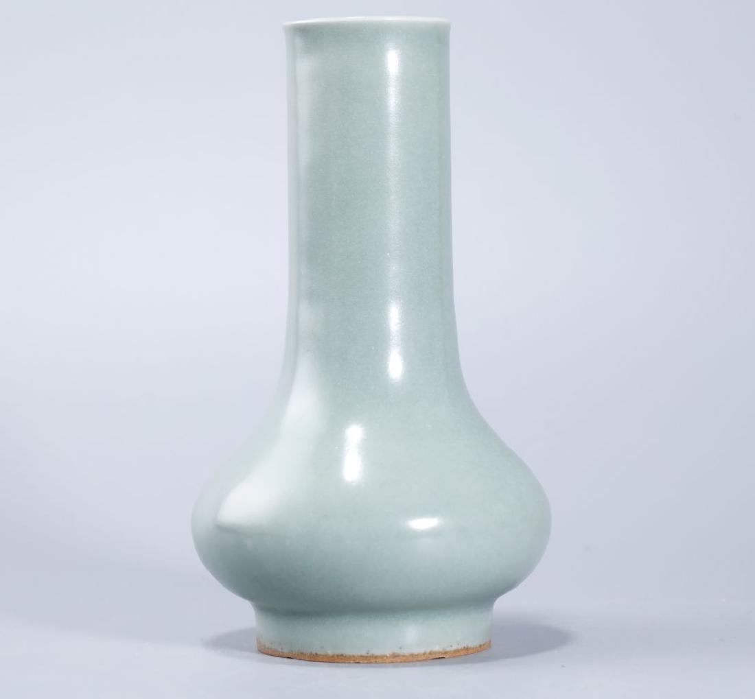 HUTIAN KILN TALL CYLINDRICAL VASE (1 of 8)