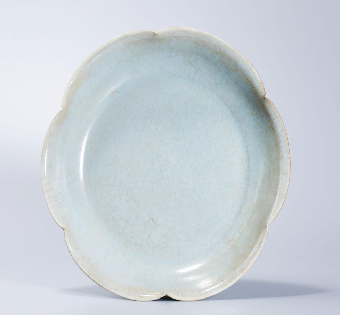 LONGQUAN KILN FLOWER MOUTH DISH (1 of 8)