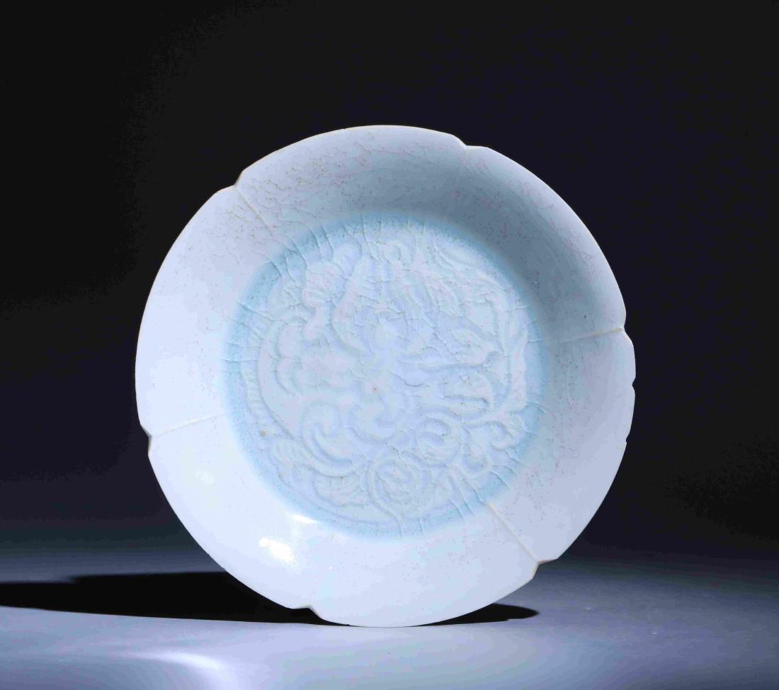 HUTIAN KILN PLATE WITH EMBOSSED FLOWER (1 of 6)