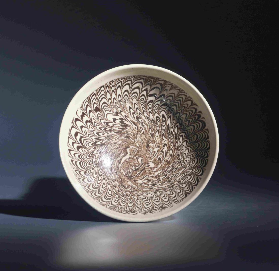 TWISTED DECORATIVE PATTERN PORCELAIN BOWL (1 of 6)