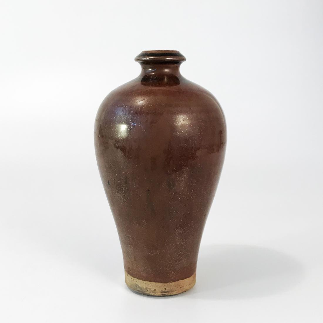 CIZHOU KILN PURPLE-GOLDEN GLAZE SMALL FLOWER VASE (1 of 7)