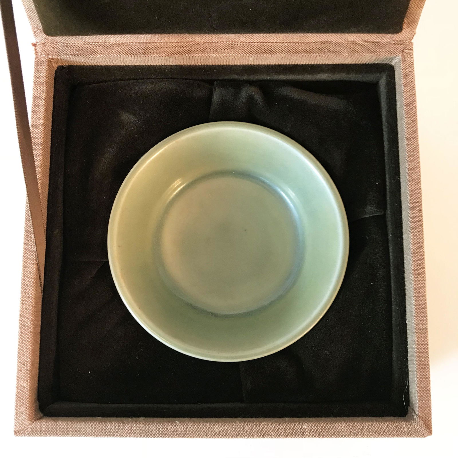 A Longquan Kiln celadon Brush Washer (1 of 6)