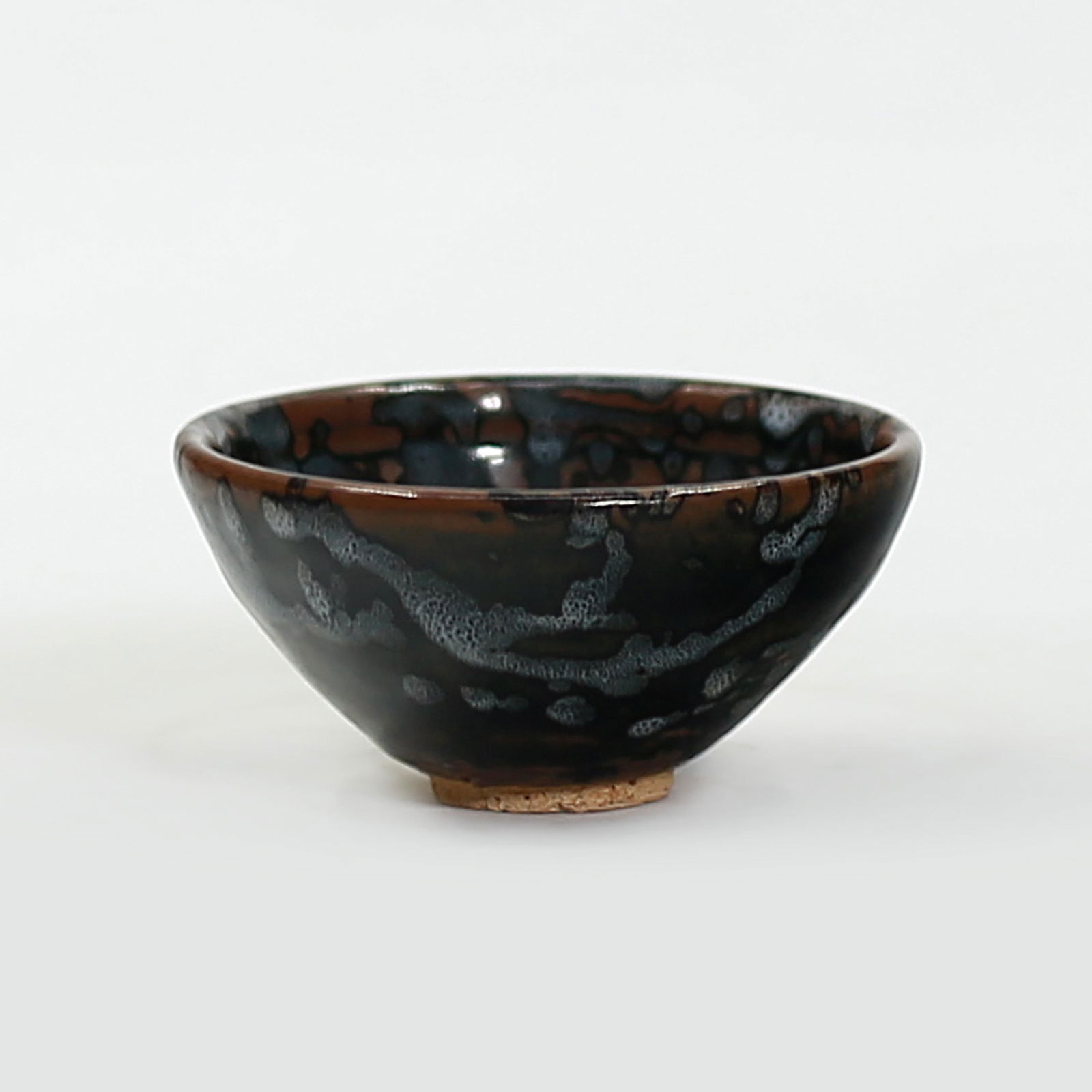 Ji Zhou Kiln Bowl in Transmuted Black Glaze: Diamï¼š10.4cmï¼ŒH:5.1cm