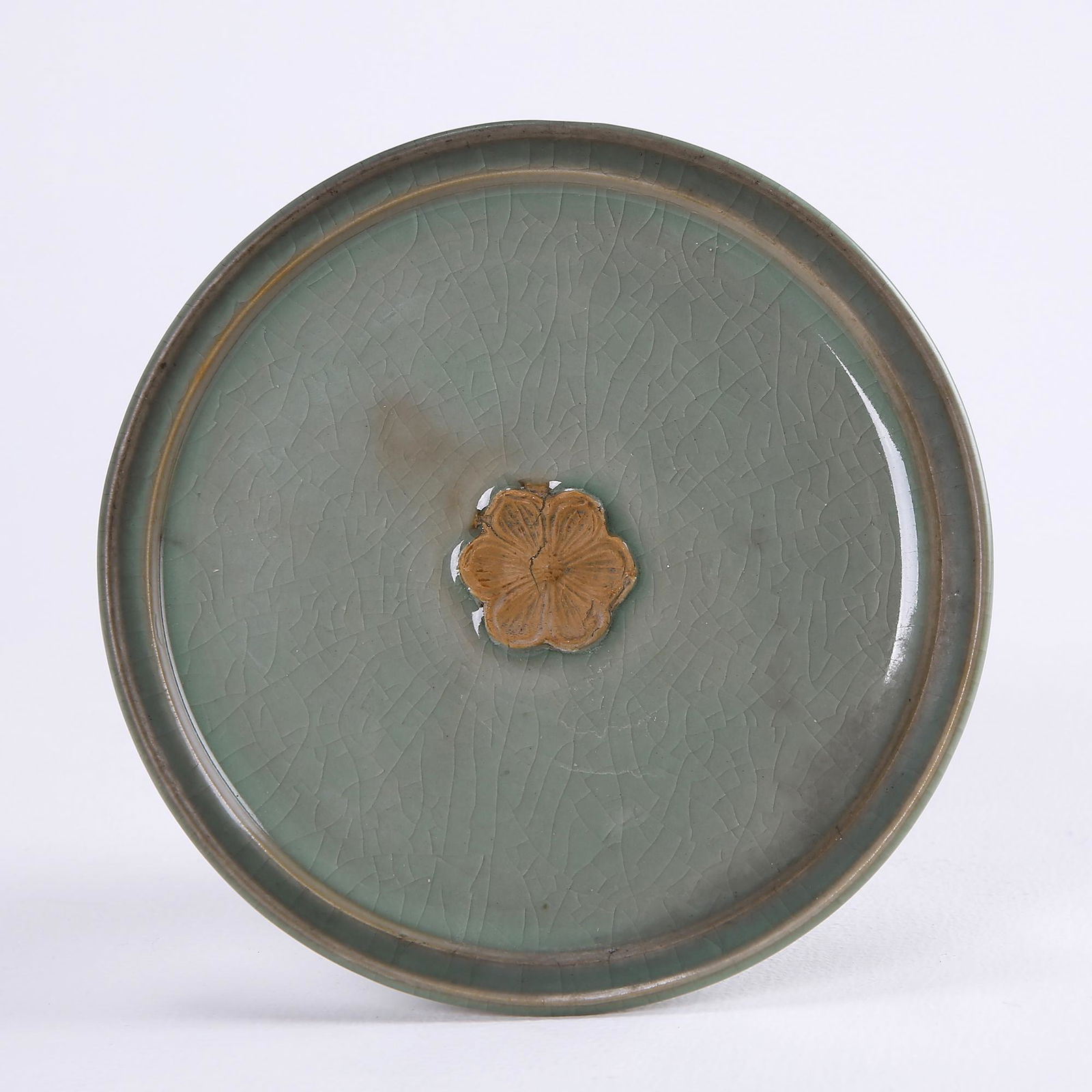 Longquan kiln celadon plum blossom plate (1 of 5)