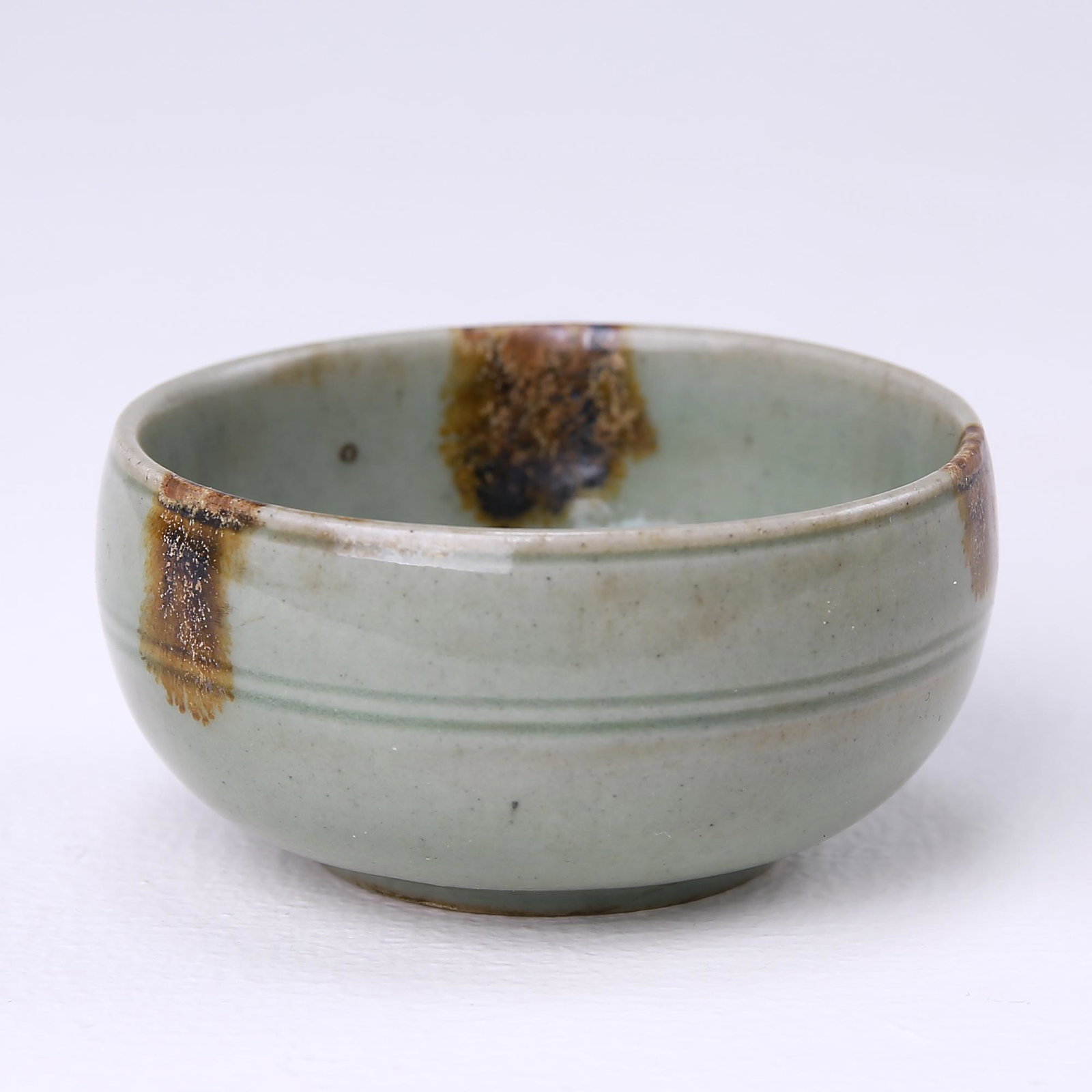 Longquan Kiln Celadon String Pattern Dot Color Cup (1 of 6)