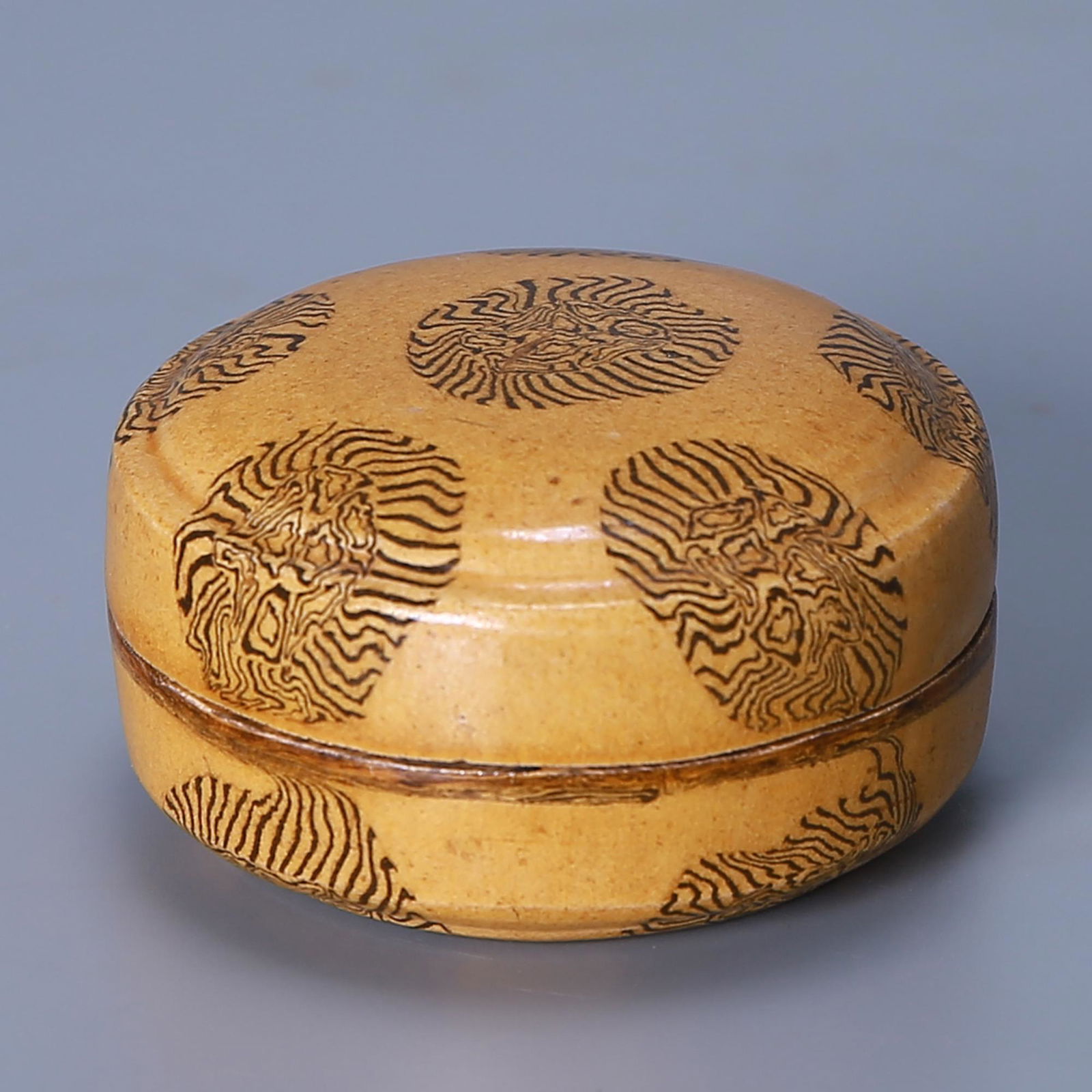 Tang Dynasty Gongxian Kiln Yellow Glazed Twisted Tire (1 of 6)
