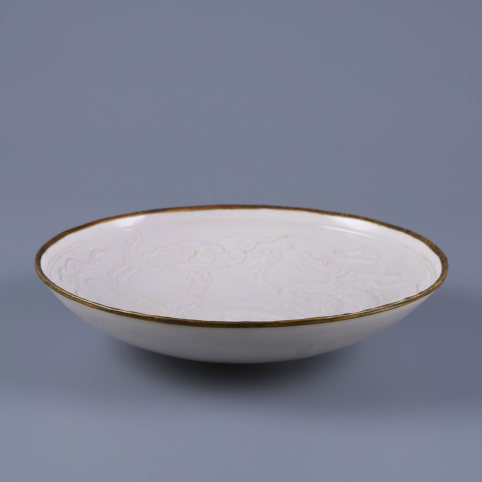 Song Ding kiln white glaze buckle side plate with cloud (1 of 8)