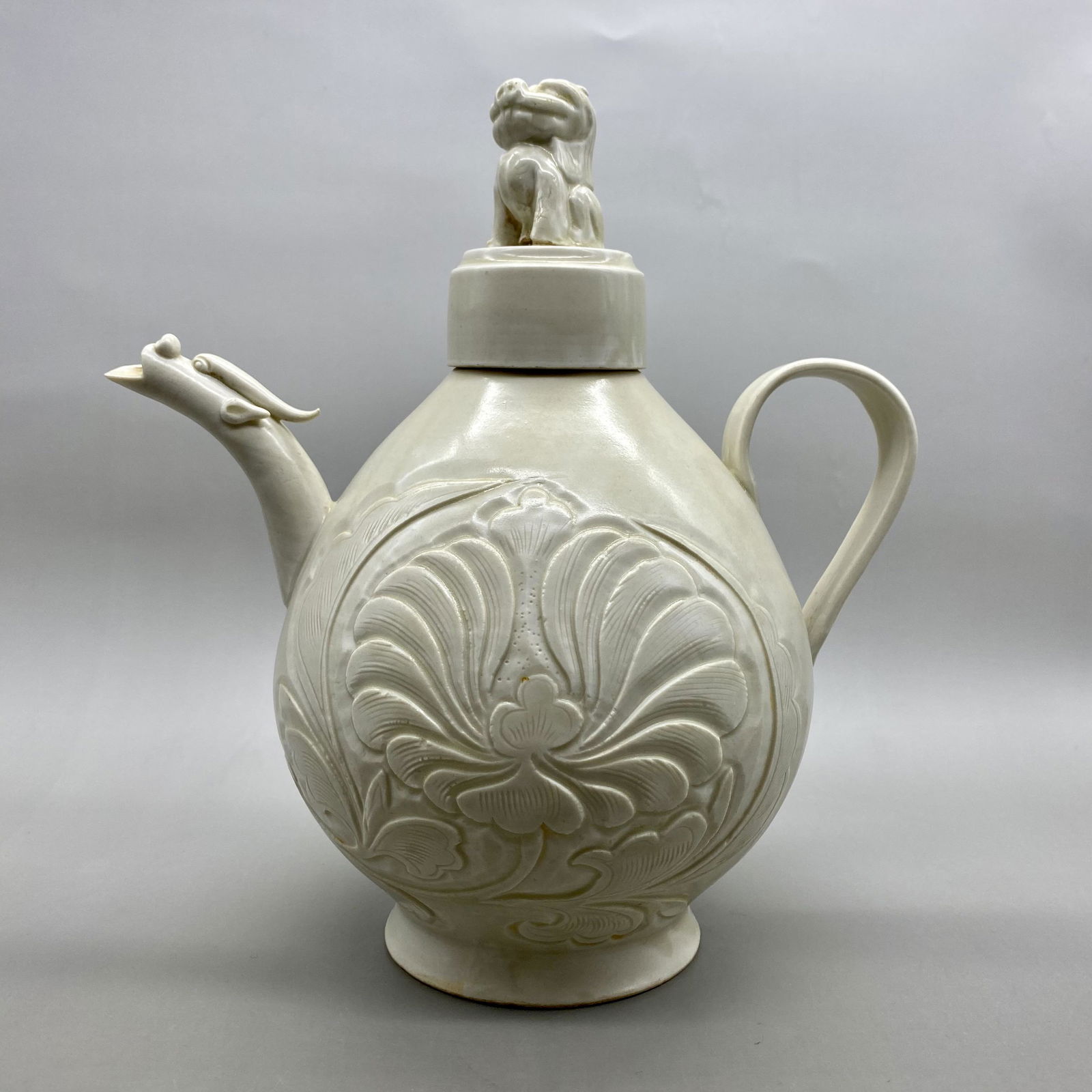 Song Ding Kiln White Glazed Dragon Head Pot (1 of 6)