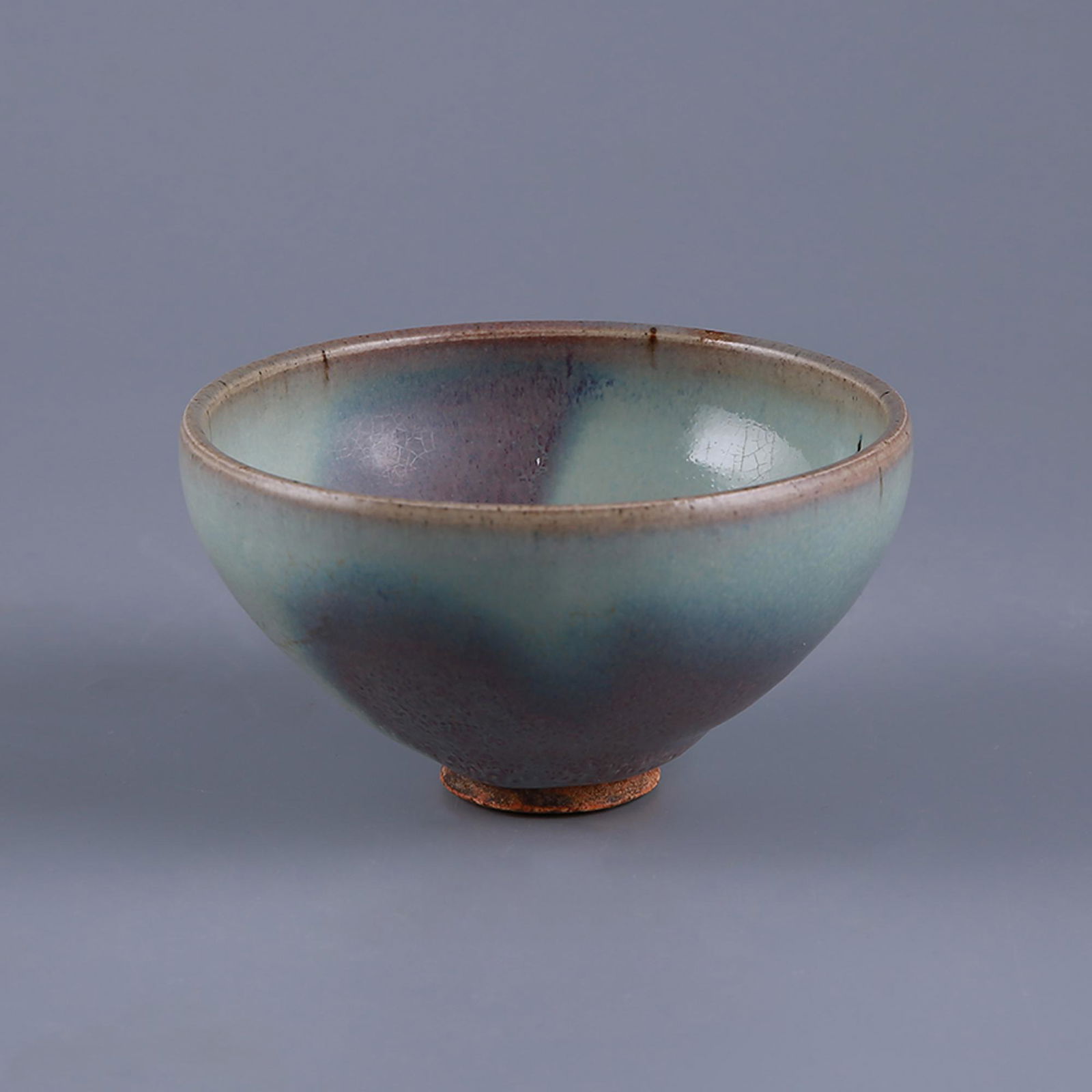 Jin Dynasty Jun kiln celadon bowl with purple spots (1 of 7)