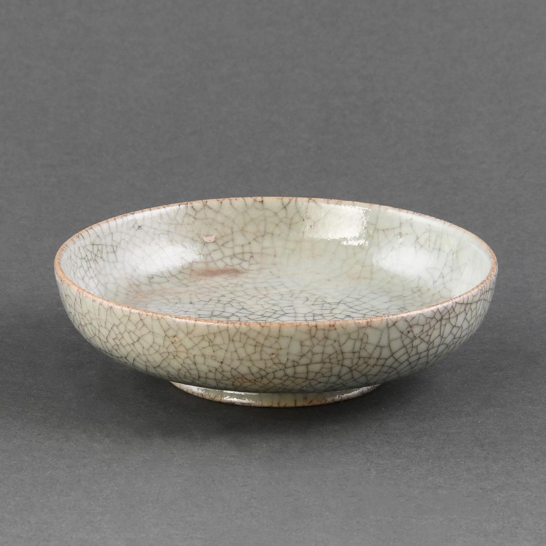 A 'GE'-TYPE CELADON WASHER (1 of 9)