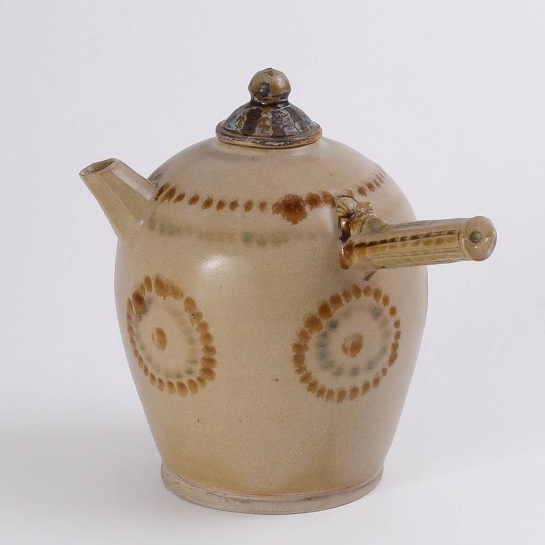 A PAINTED 'CHANGSHA' HANDLED EWER AND COVER (1 of 8)