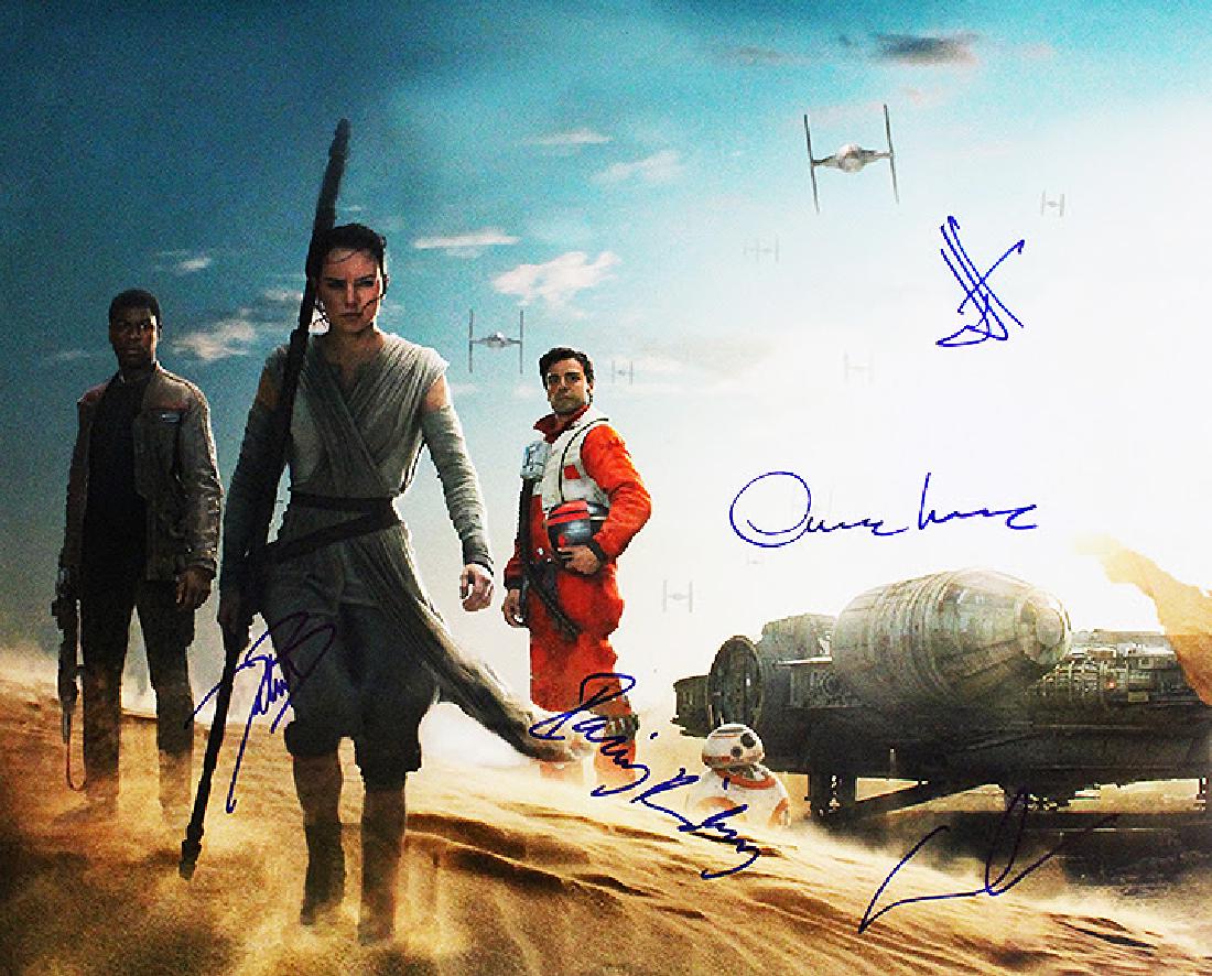 "STAR WARS: The Force Awakens" Cast signed 16x20 Photo (1 of 2)