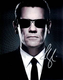 "MIB 3" Josh Brolin signed 8x10 photo: 100% In-Person. Signed color 8x10 photo by Josh Brolin