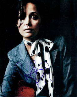 ROSE BYRNE signed 8x10 photo: 100% In-Person. Signed color 8x10 photo by Rose Byrne