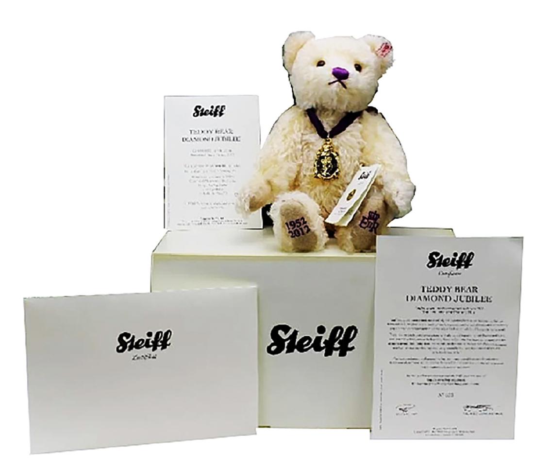 steiff cosy bear 2018