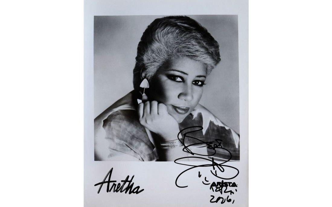 Aretha Franklin Signed Photo (1 of 1)