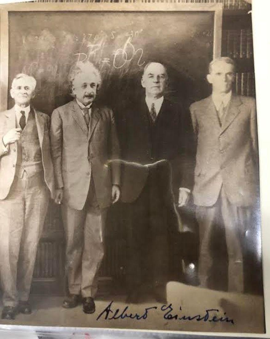 Albert Einstein Signed Photo (1 of 1)