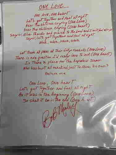 Bob Marley Signed And Written One Love Lyrics Gfa Feb 28 19 High End Memorabilia In Ca