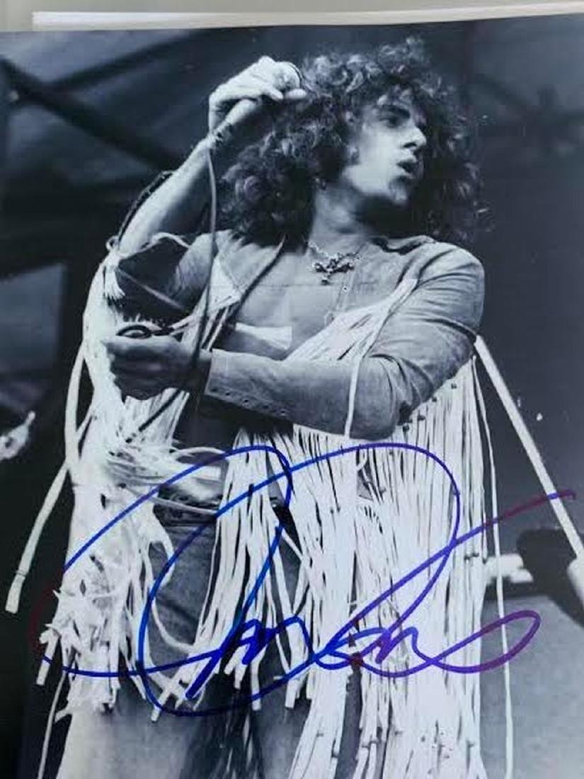 Roger Daltrey The Who Signed 8x10 Performance Photo (1 of 1)