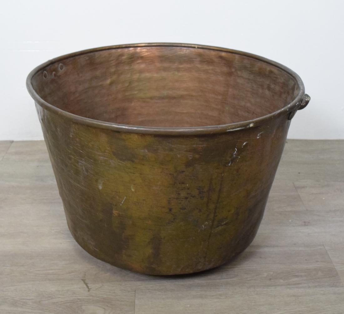 Large 19th Century Copper Wash Basin: Large 19th century copper wash basin 15"h x 22" Diameter