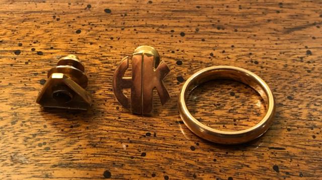 14k Gold Ring, 2 Pins (1 of 3)