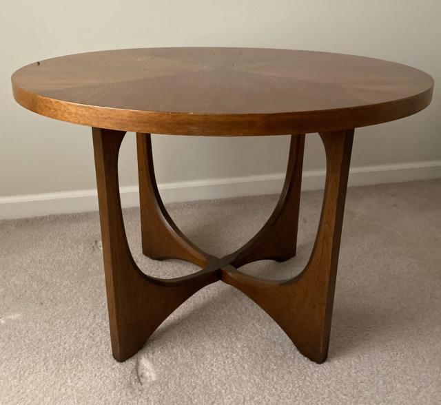 Lane Mid-Century Wood Side Table (1 of 1)