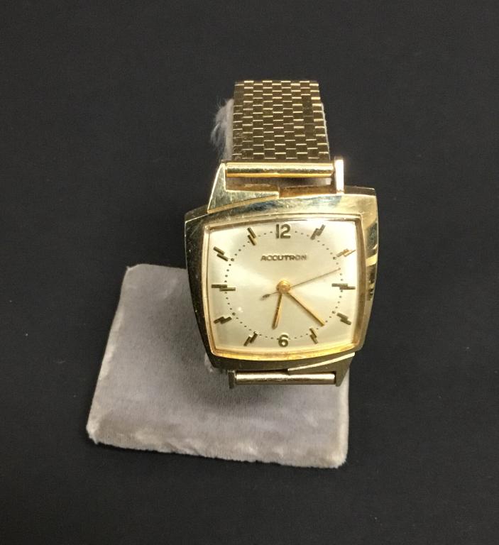 Bulova Accutron 14k Gold Men's Watch (1 of 7)