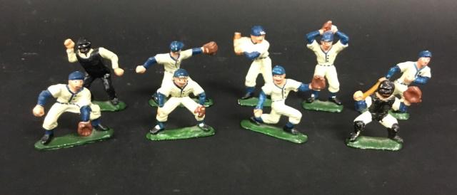 9 Lead Baseball Figures (1 of 14)