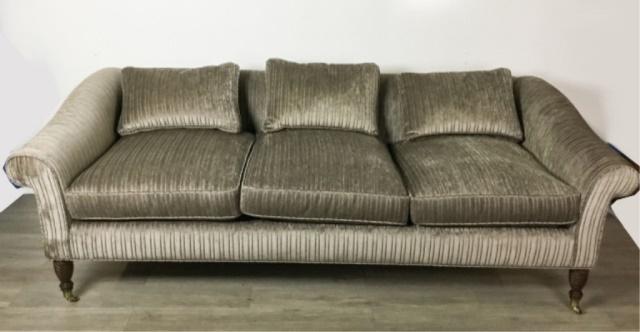 Georgian Style Sofa on Turned Legs (1 of 4)
