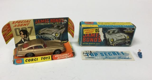 Corgi Toys Die-Cast James Bond Aston Martin (1 of 20)