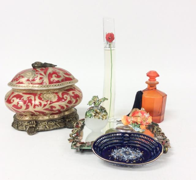 Set of Miscellaneous Decorative Items (1 of 15)