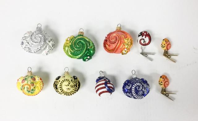 10 Patricia Breen Chameleon Ornaments: Including Christmas, Halloween, patriotic. Largest 2 1/2"