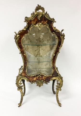 Rococo Style Table Vitrine (1 of 12)
