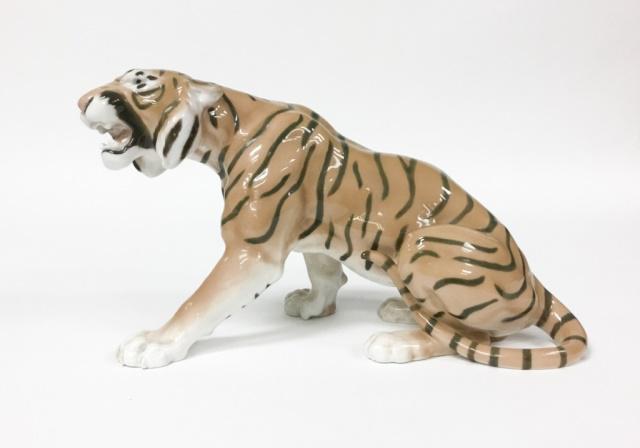 Bing & Grondahl Porcelain Tiger (1 of 5)