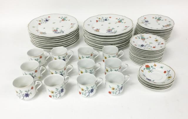 57 Pieces of Haviland Limoges Shalimar Dinnerware (1 of 13)