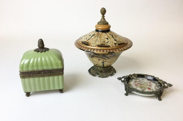 3 Piece Decorative Porcelain Grouping (1 of 18)