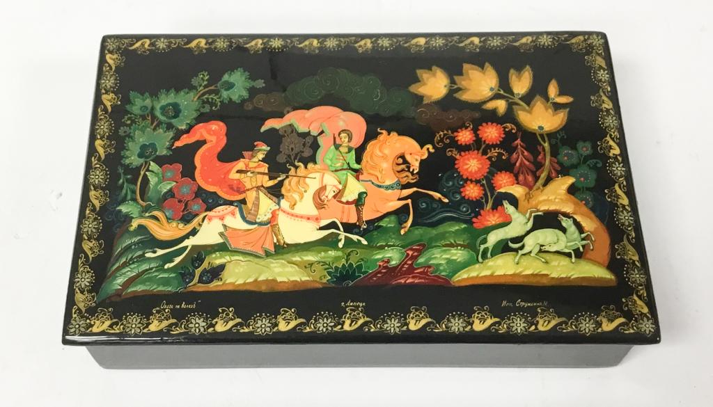 Russian Palekh Lacquer Box (1 of 8)