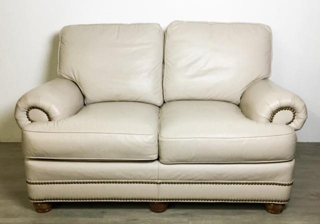 Hancock & Moore Leather Loveseat: Rolled arms with decorative metal studs. 62"L npu-rl