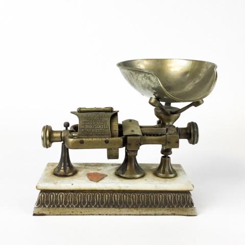 Dodge Scale Co. Micrometer Scale: Doge Scale Co., New York. The Micrometer, pat. 1898-1903. 12 3/4"L x 12"H including pan.